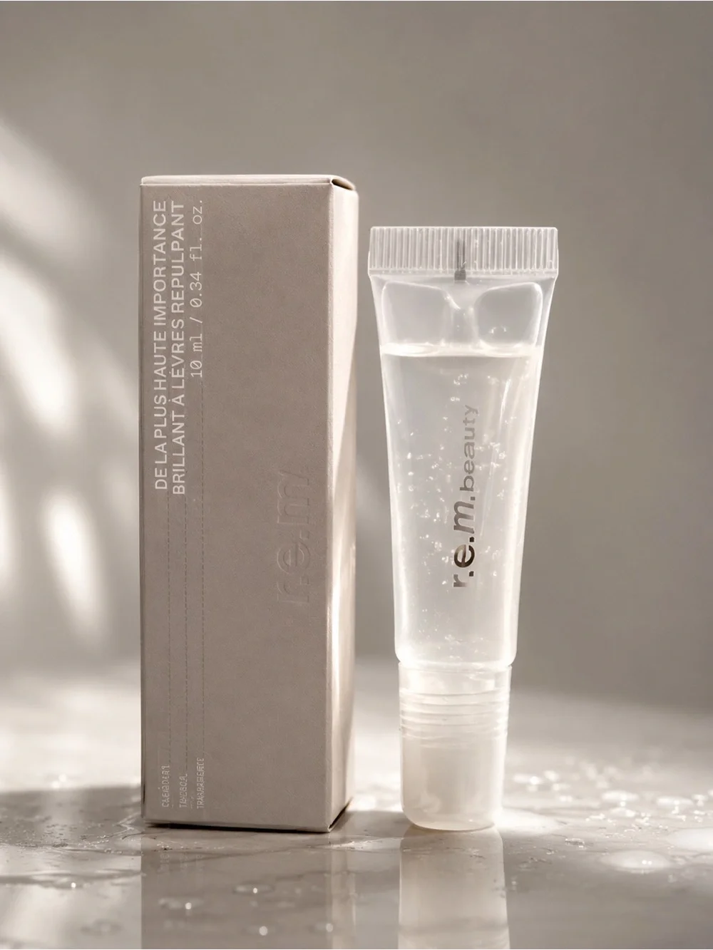 R.E.M. Beauty utmost importance plumping lip gloss.✨NIB